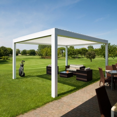 Hot Eco Friendly Grey Motorized Opening Louvre Roof Pergula Style with Side Blinds