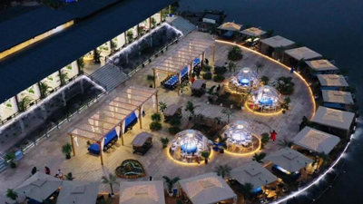 Transparent Geodesic Dome House For Restaurant